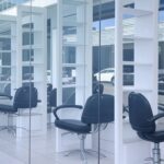 Salão de beleza em Brasília representando expansão e desafios no Dia Nacional dos Profissionais de Beleza no Distrito Federal.