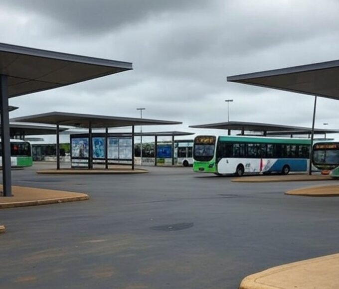 Estação de ônibus em Brasília com painéis opacos, representando falhas na transparência do transporte público no DF.