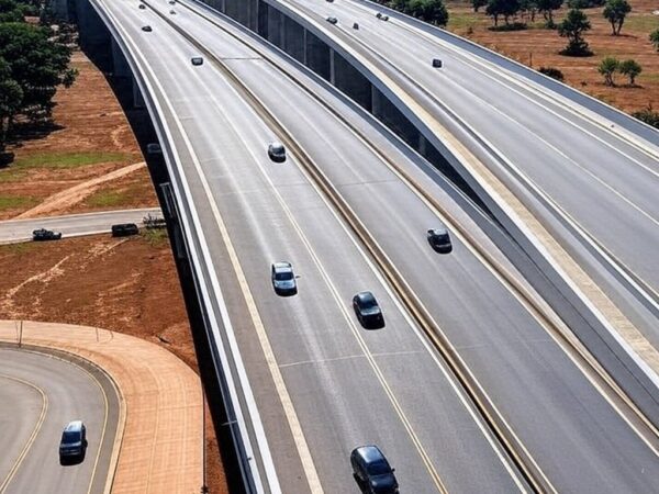 Viaduto no DF conectando Recanto das Emas e Riacho Fundo II, melhorando mobilidade urbana em 2026.