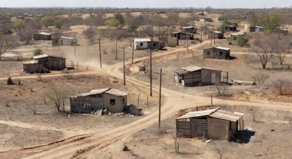 Ocupação Furnas em Samambaia com casas precárias e infraestrutura precária no DF