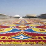 1 de 1 montagem-do-tradicional-tapete-de-corpus-christi-na-esplanada-dos-ministerios-em-brasilia-metropoles-8 - Foto: HUGO BARRETO / METRÓPOLES @hugobarretophoto