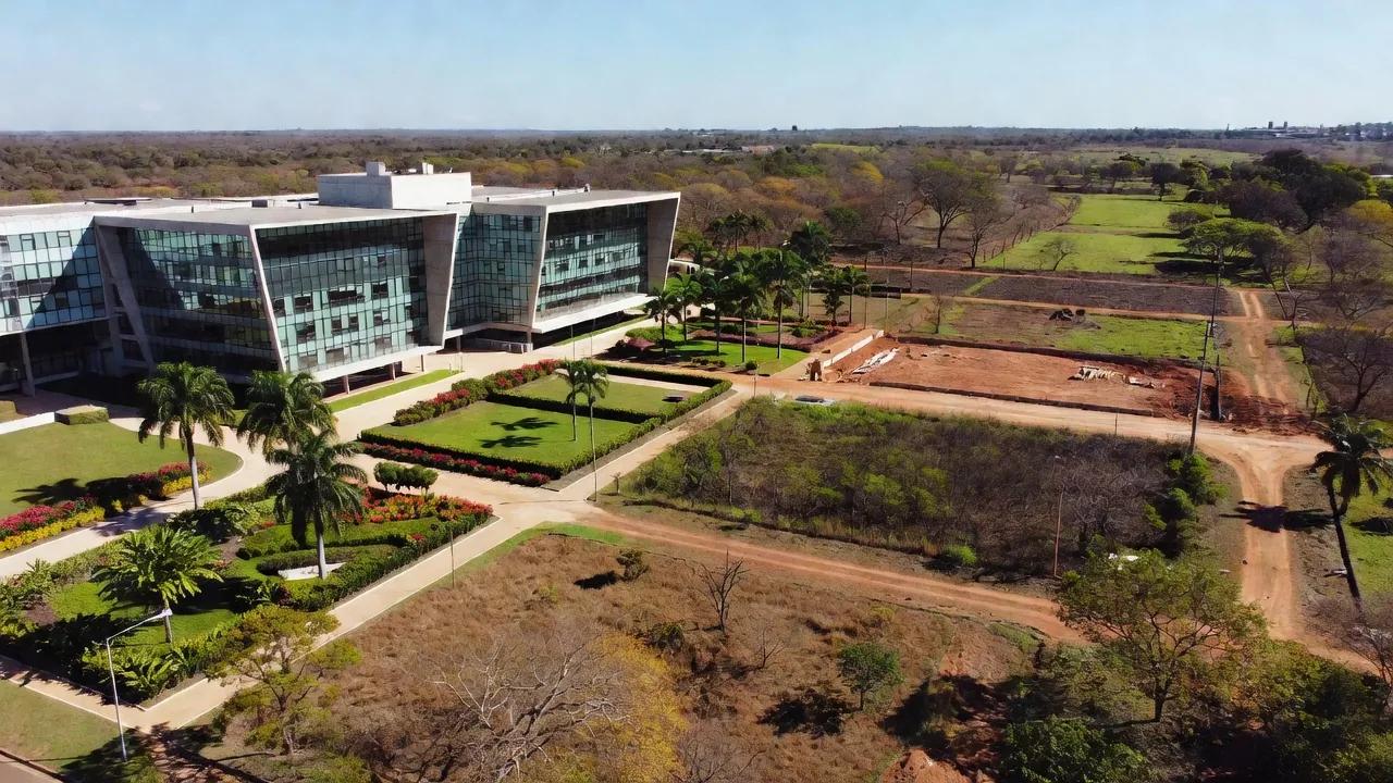 Hospital do Idoso e área de regularização fundiária em Brasília