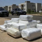 Pacotes de cocaína apreendidos pela Polícia Civil em Recanto das Emas, DF
